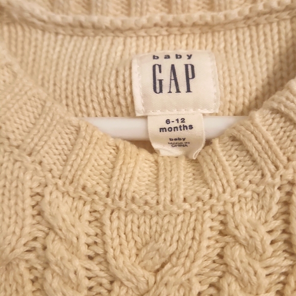 Baby Gap- Classic Cream Knitted Onesie - Picture 3 of 3